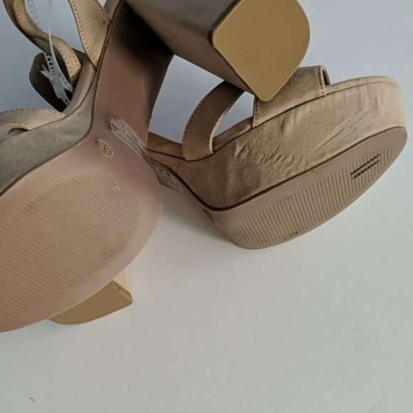 New Wild diva chunky platform heels size 8 tan - Picture 4 of 4